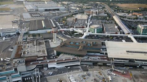 rome fiumicino airport history